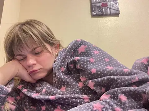 Snapshot of SkyAdelina241 chatting on 02.14.25 SkyAdelina241 online show from 02.14.25