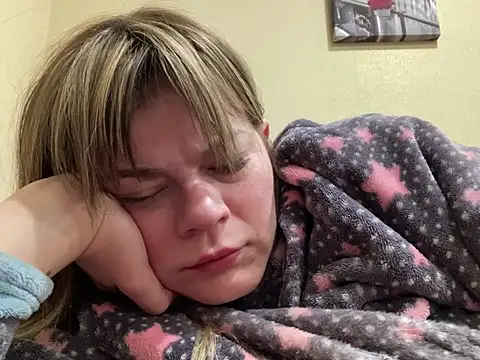 Snapshot of SkyAdelina241 chatting on 02.24.25 SkyAdelina241 online show from 02.24.25