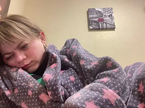 Snapshot of SkyAdelina241 chatting on 03.09.25 SkyAdelina241 online show from 03.09.25