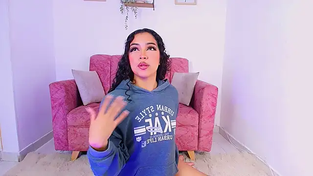 Sara Jhonson online show from 09.08.25