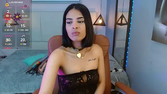 Snapshot of AlessiaVal_ chatting on 03.14.25 AlessiaVal online show from 03.14.25