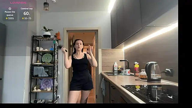 jainesummer online show from 11.28.25