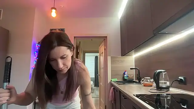 jainesummer online show from 12.17.25