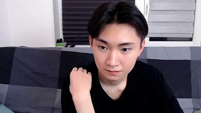 Miram Yu online show from 01.13.25