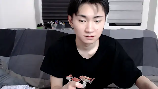 Miram Yu online show from 01.18.25