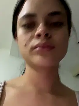 Snapshot of HannaRhodes chatting on 10.15.25 HannaRhodes online show from 10.15.25
