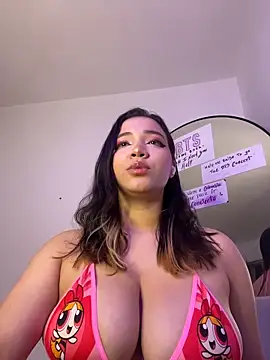 Snapshot of MadelineBenet chatting on 01.17.26 MadelineBenet online show from 01.17.26