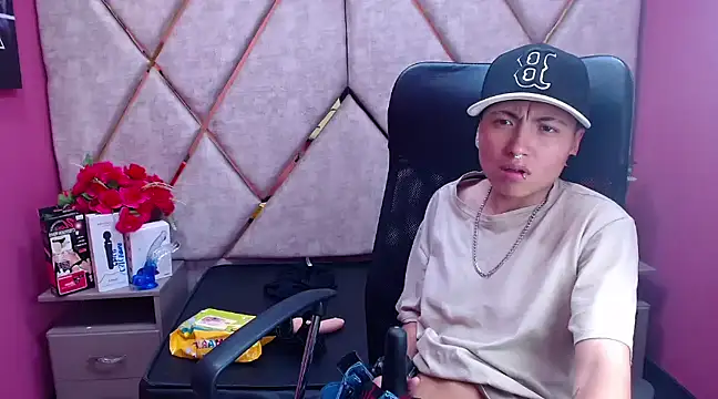 Im Mathias online show from 02.12.25