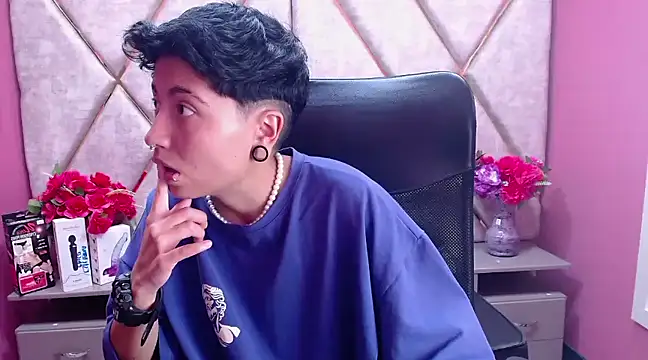 Im Mathias online show from 02.14.25