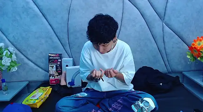 Im Mathias online show from 03.21.25