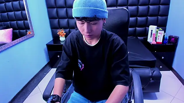 Im Mathias online show from 09.10.25