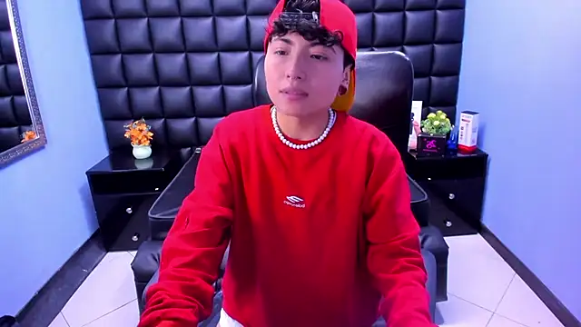 Im Mathias online show from 09.15.25