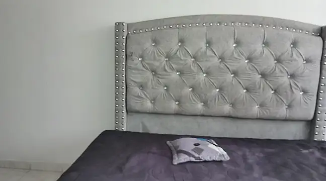 Nesuko kamado  online show from 03.05.25