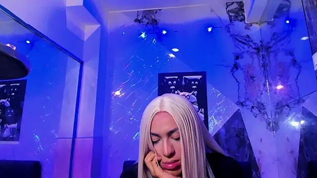 Snapshot of Isabella_stanford2 chatting on 05.18.26 Isabella stanford2 online show from 05.18.26