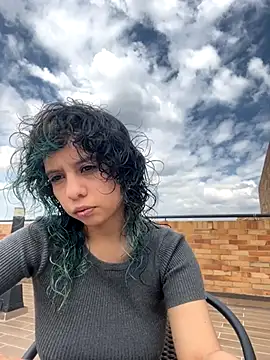 Sweet Chaos online show from 12.19.25