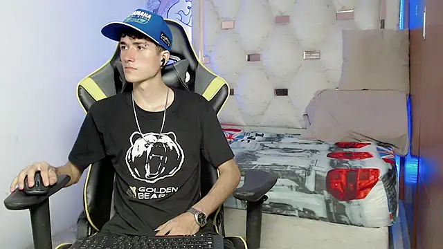 johnny cagee online show from 09.11.25