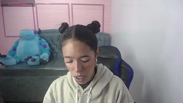 stephania t online show from 03.01.25