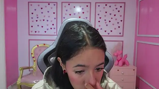 stephania t online show from 09.10.25