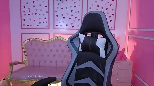 stephania t online show from 10.23.25