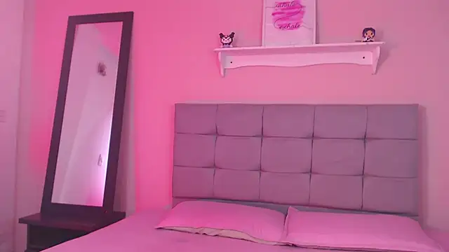 Snapshot of julz_03 chatting on 02.04.26 julz 03 online show from 02.04.26