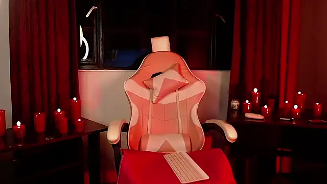 Snapshot of julz_03 chatting on 02.21.26 julz 03 online show from 02.21.26