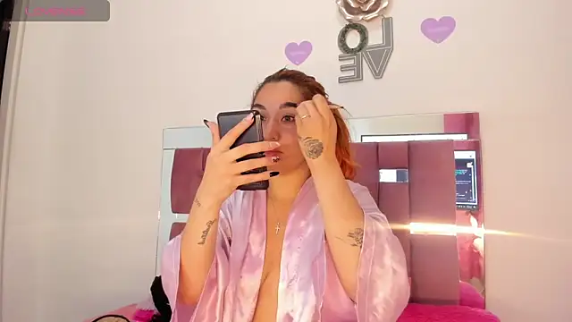 Alba Grey online show from 12.05.25