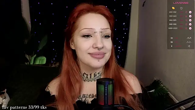 Snapshot of violetviolator chatting on 01.02.25 violetviolator online show from 01.02.25