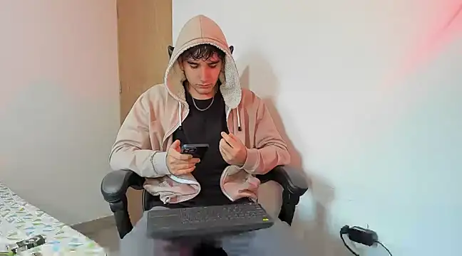 leo030809 online show from 03.19.25