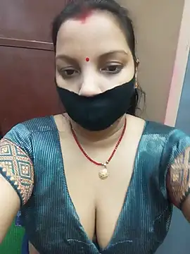 Snapshot of Manjudear chatting on 06.24.26 Manjudear online show from 06.24.26