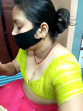 Snapshot of Manjudear chatting on 07.04.26 Manjudear online show from 07.04.26