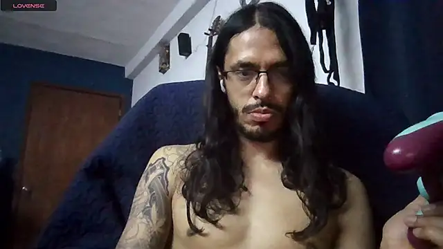 Snapshot of Donstark6669 chatting on 02.07.25 Donstark6669 online show from 02.07.25