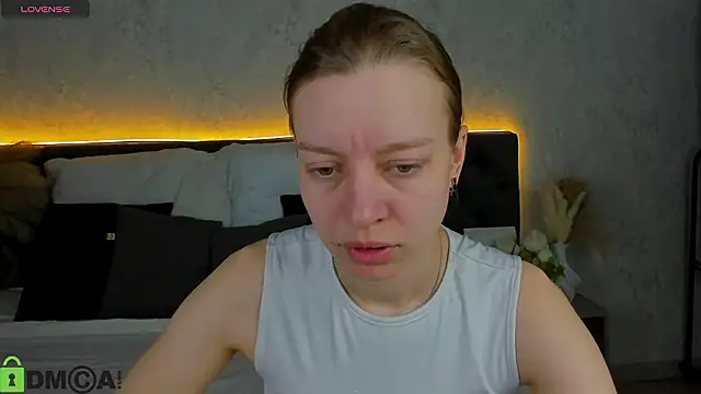 Snapshot of Michelle_Blond chatting on 02.02.26 Michelle Blond online show from 02.02.26