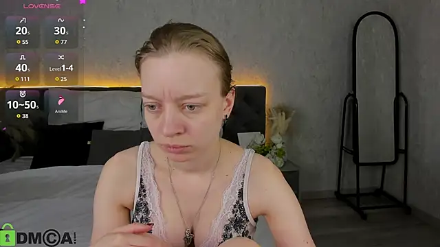 Snapshot of Michelle_Blond chatting on 02.08.26 Michelle Blond online show from 02.08.26