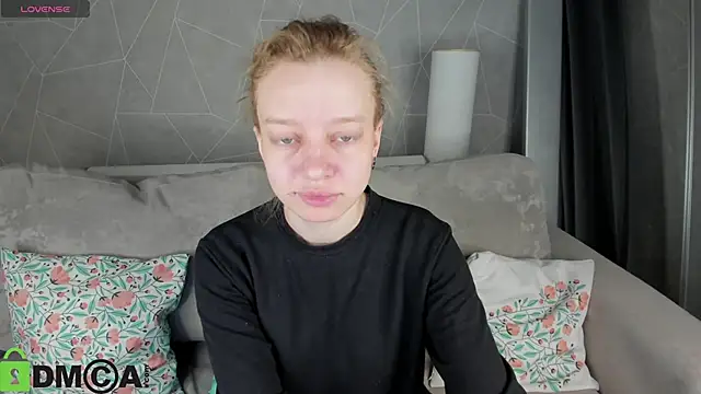 Snapshot of Michelle_Blond chatting on 03.01.26 Michelle Blond online show from 03.01.26