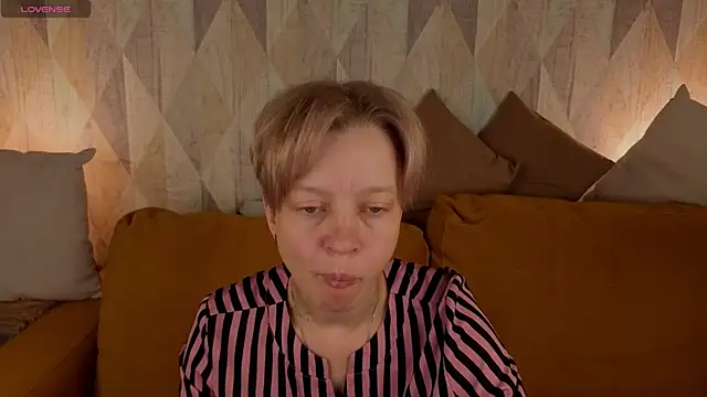 Michelle Blond online show from 07.08.26