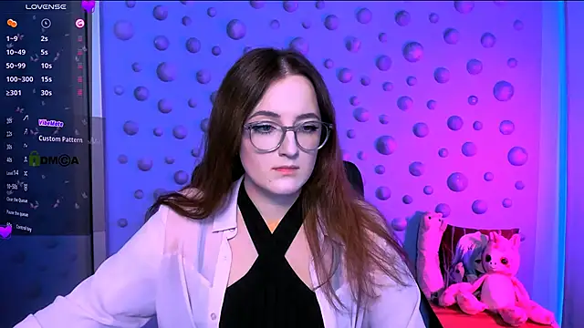 luna berryy online show from 11.28.25