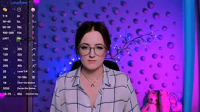 luna berryy online show from 12.20.25