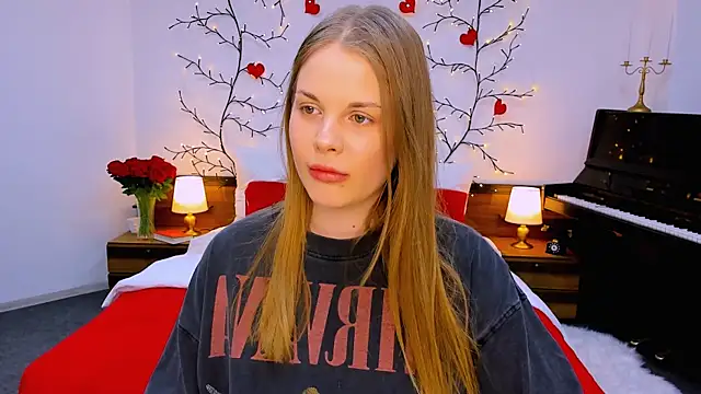 holy kitty online show from 10.12.25