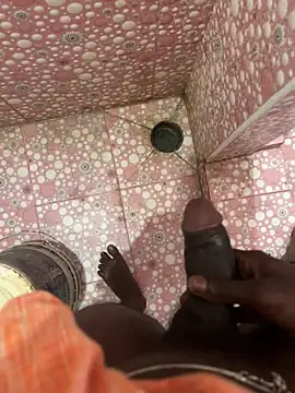 Snapshot of tamil000000 chatting on 12.15.24 tamil000000 online show from 12.15.24