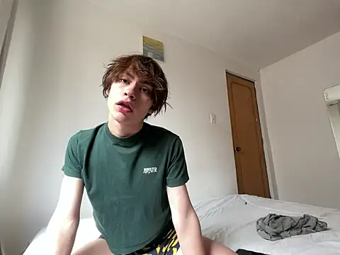 Ne0nn online show from 03.18.25