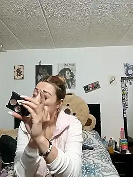 Kyna euphoria online show from 02.15.25