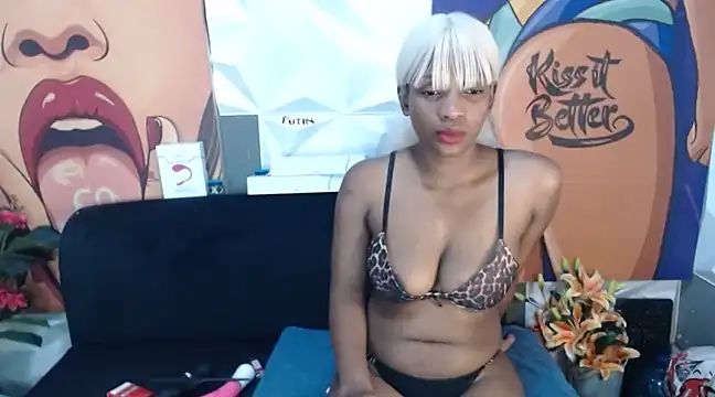 Snapshot of Ebonypreciousx chatting on 12.14.24 Ebonypreciousx online show from 12.14.24