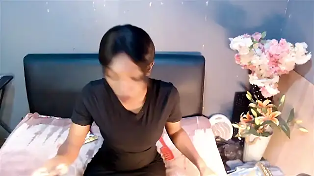 Snapshot of Ebonypreciousx chatting on 09.18.25 Ebonypreciousx online show from 09.18.25