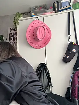 BellaBoux4 online show from 03.20.26