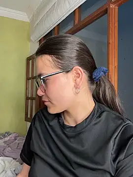 aurora divine online show from 10.02.25