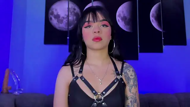 Snapshot of maddy_walker chatting on 12.16.24 maddy walker online show from 12.16.24