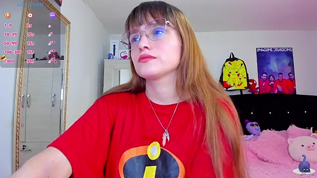 Snapshot of Lucyy-hess chatting on 12.10.24 Lucyy-hess online show from 12.10.24