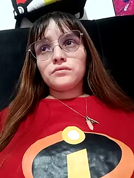 Snapshot of Lucyy-hess chatting on 12.11.24 Lucyy-hess online show from 12.11.24