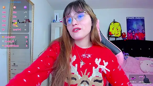 Snapshot of Lucyy-hess chatting on 12.12.24 Lucyy-hess online show from 12.12.24