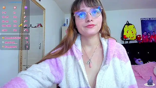 Snapshot of Lucyy-hess chatting on 12.15.24 Lucyy-hess online show from 12.15.24